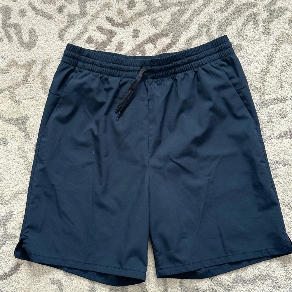 Set of 4 Boys Old Navy Performance Shorts - Picture 5 of 8